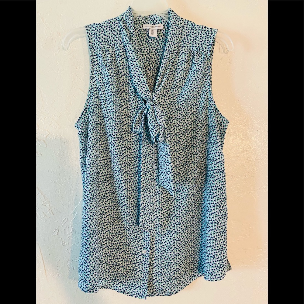 Button down, sleeveless blouse w/tie neck detail
